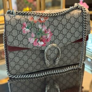Large Gucci Gray and Pink Crossbody Bag with Floral Design